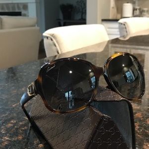 Authentic Gucci tortoise shell sunglasses!